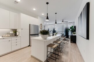 4909 N Telluride Ct, Denver, CO 80249