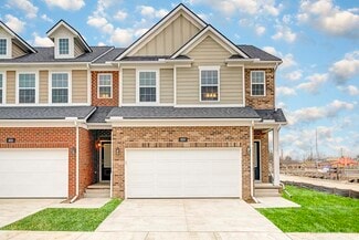 809 Cortland Ln, Troy, MI 48085