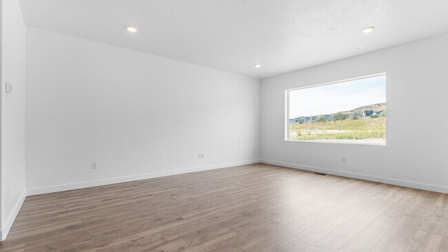 281 E Levengrove Dr, Lehi, UT 84048 - photo 5