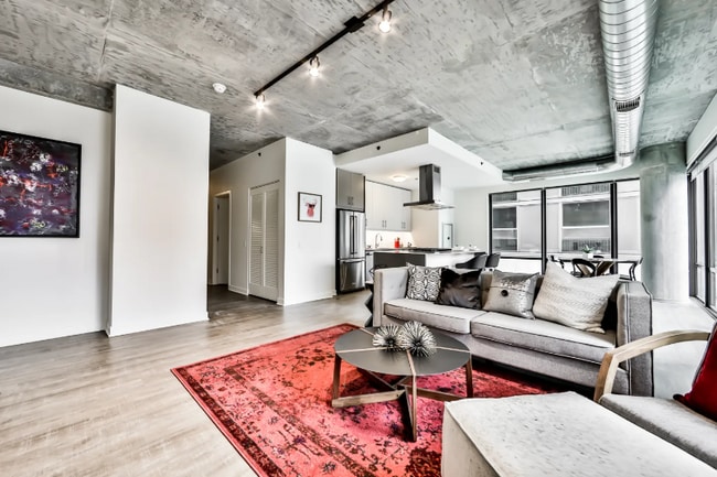 397 E Ohio St, Chicago, IL 60611 - photo 2