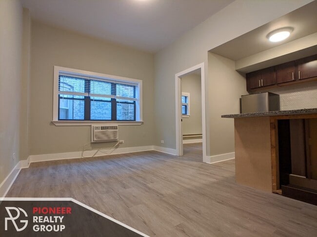 1437 N Dearborn St unit 35-b4, Chicago, IL 60610 - photo 2