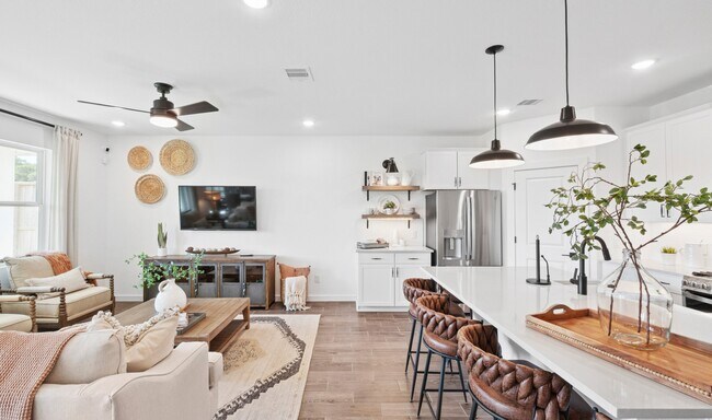 7922 Jasper Meadows Way, Angleton, TX 77515 - photo 4