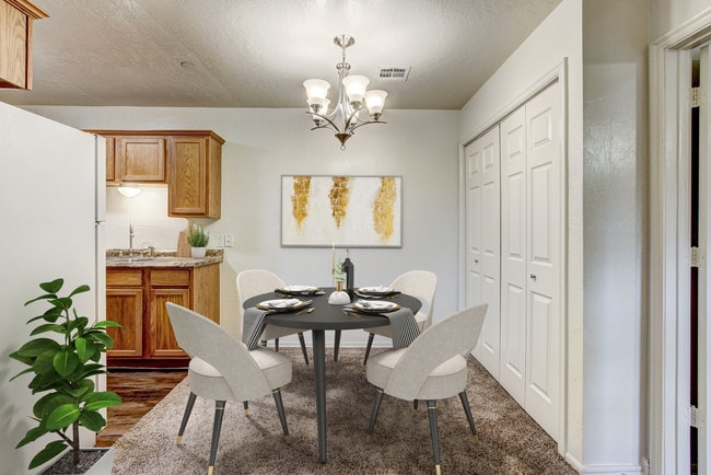 Oak Place, Oklahoma City, OK 73170 - photo 3