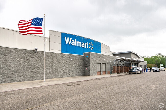 Walmart is one of several major retail outlets in Bogalusa.