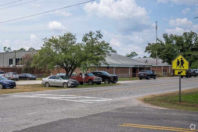 Starks High has a student body of 327 students.