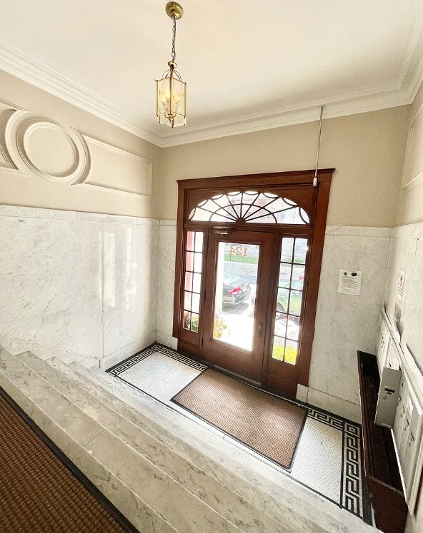 124 Sutherland Rd unit 5, Brighton, MA 02135 - photo 7