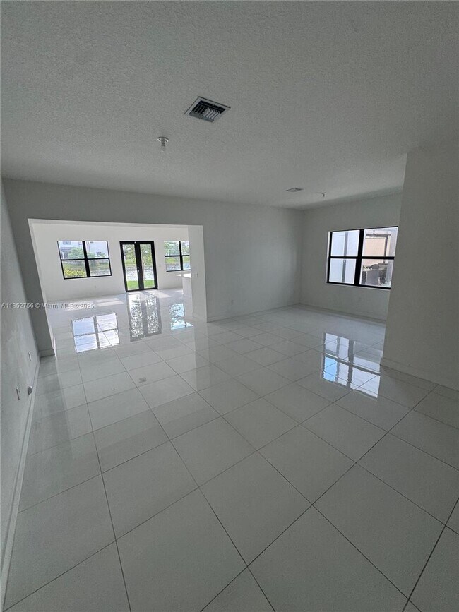 4398 SW 173rd Ave, Miramar, FL 33029 - photo 4