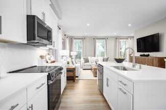 3906 Small Roundtop Rd, Fort Meade, MD 21076