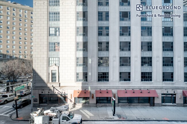 212 Stuart St unit FL3-ID842, Boston, MA 02116 - photo 5