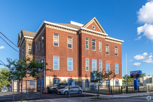 Harriet Tubman School in West Side serves students from PK to 8th grade with a student-teacher ratio of 11 to 1.