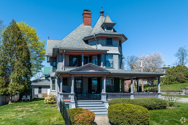 Ornate victorian homes can be found throughout Federal Hill.