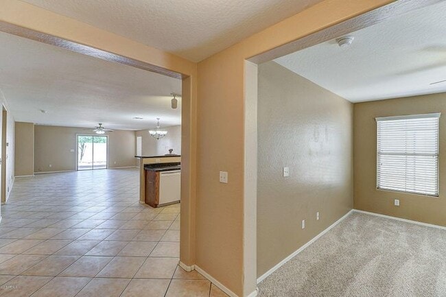 6932 S Morning Dew Ln, Buckeye, AZ 85326 - photo 3