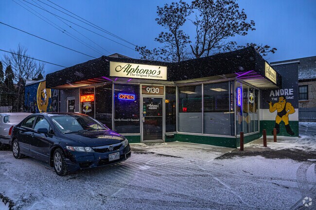 Alphonso's is a LaFollette fixture with famous 