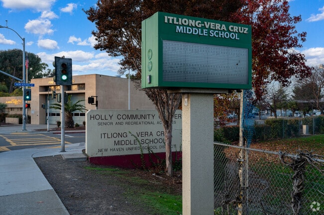 Itliong-Vera Cruz Middle School is located in Union City, CA.
