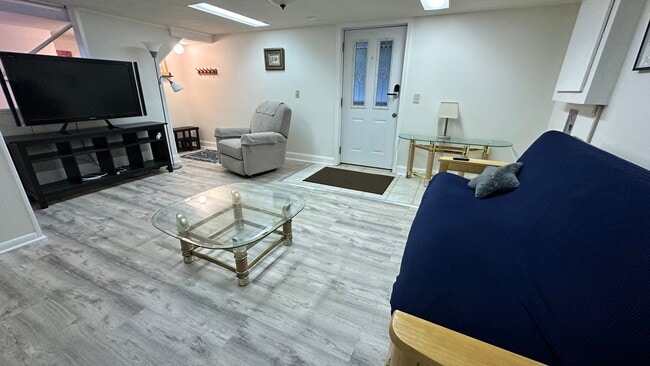 11423 Schuylkill Rd unit BSMT, Rockville, MD 20852 - photo 2