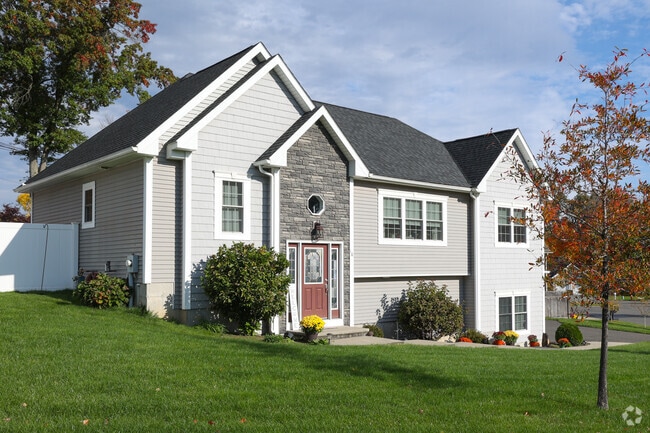 Newer homes are being added to the neighborhood.