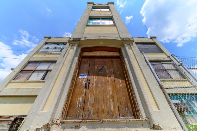 Famous Gibson Guitars was founded in Kalamazoo in 1902