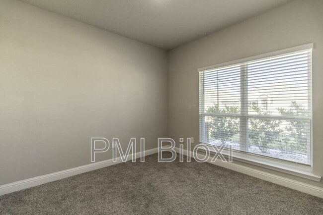 84 Saltmeadow Cir, Ocean Springs, MS 39564 - photo 7