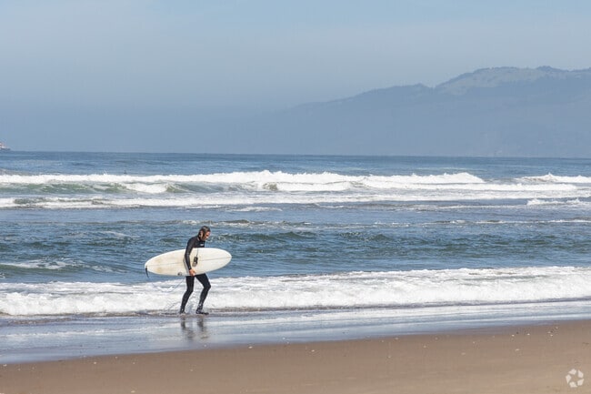 Come surf and enjoy the beach near Parkside in San Francisco.