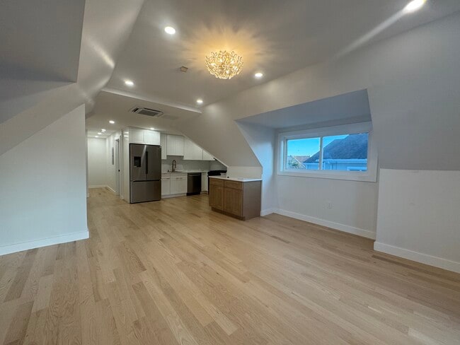 12 Sewall Ave unit 3, Winthrop, MA 02152 - photo 3