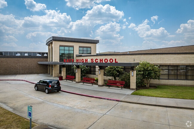Katy High School is a community of learners who are passionate in Houston.