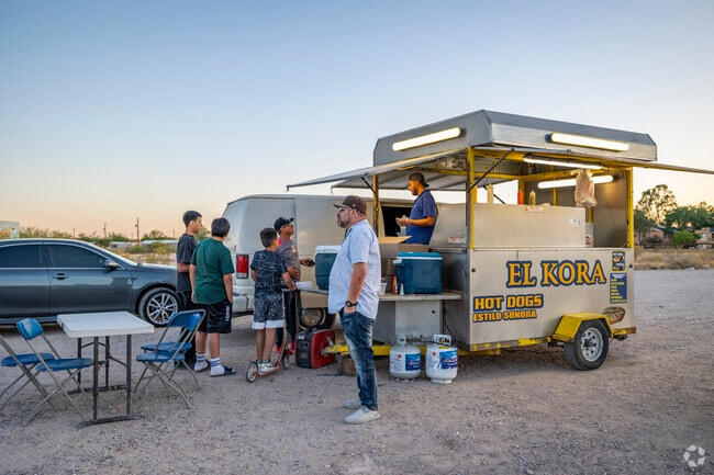 El Kora Hot Dogs in Drexel Park serves up authentic Sonoran-style hot dogs, delighting locals with their signature bacon-wrapped creations.