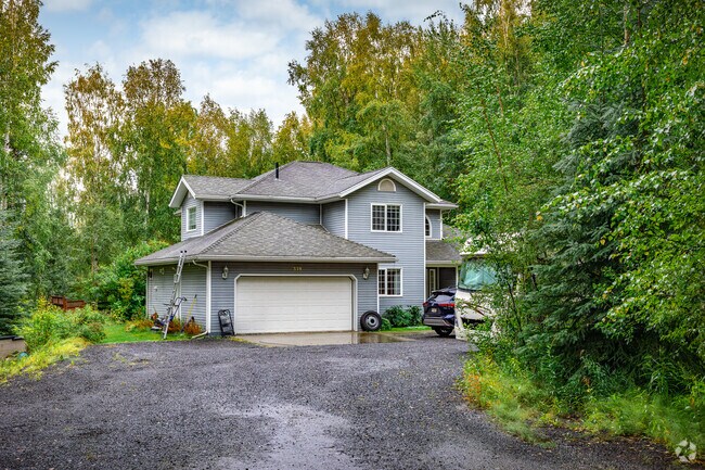 Find traditional two-story homes in Farmers Loop.