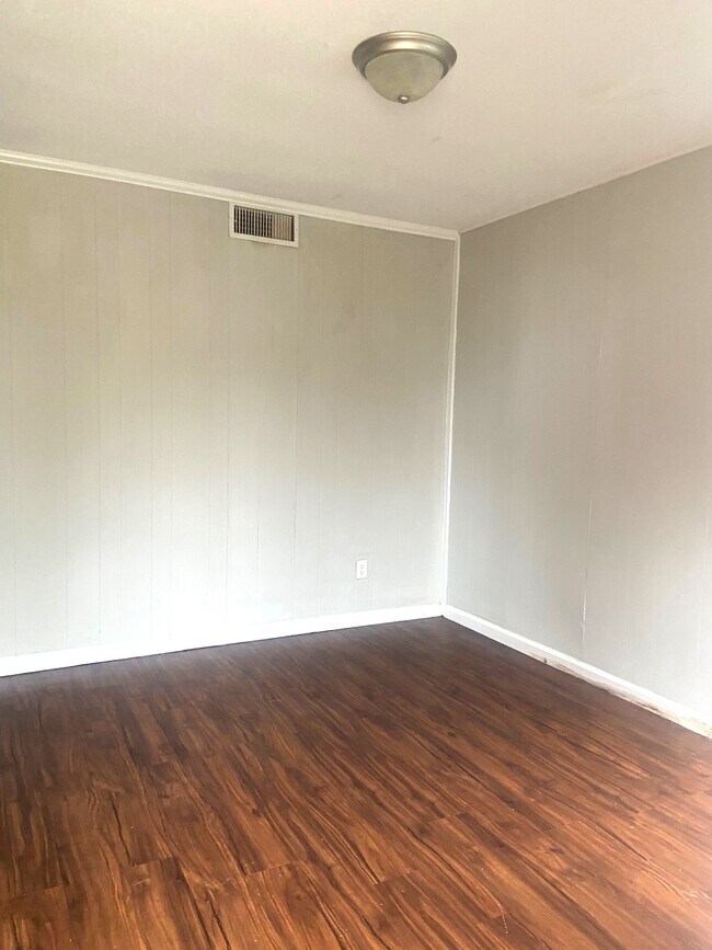 921 Garywood Place, Bessemer, AL 35023 - photo 7