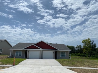 3225 SW Clare Ave, Topeka, KS 66611