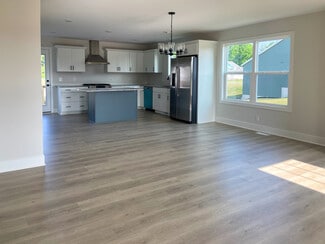 10725 Melanie Dr, Allendale, MI 49401