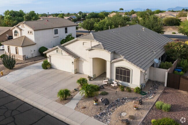 Tile roofs and Spanish style stucco homes are typical architecture in the Sun Groves area.