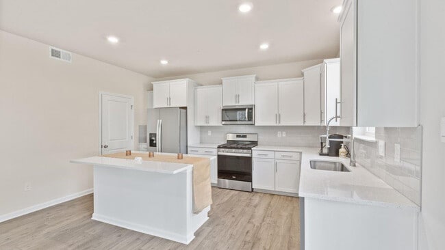 3706 Devonann Ln, Edgewater, MD 21037 - photo 7