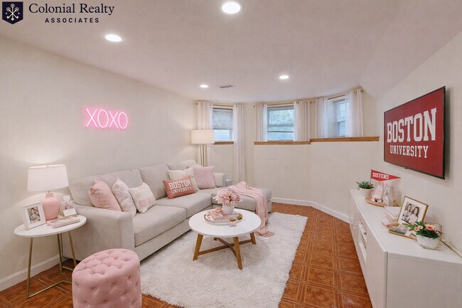 73 Thatcher St unit 2, Brookline, MA 02446 - photo 3