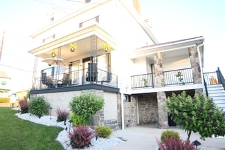 310 Chestnut St, Dunmore, PA 18512