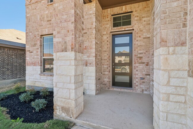 11407 Sagebrooke Run unit 37075476, San Antonio, TX 78254 - photo 6