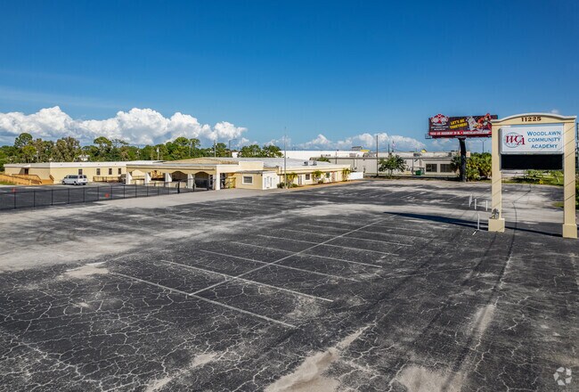 There is plenty of parking at Woodlawn community academy.