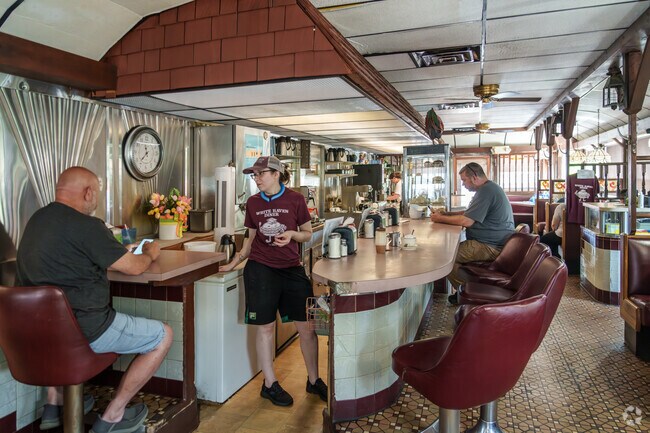 Local folks in Kidder know they can get real home cooking in a friendly atmosphere at Whitehaven Family Diner.