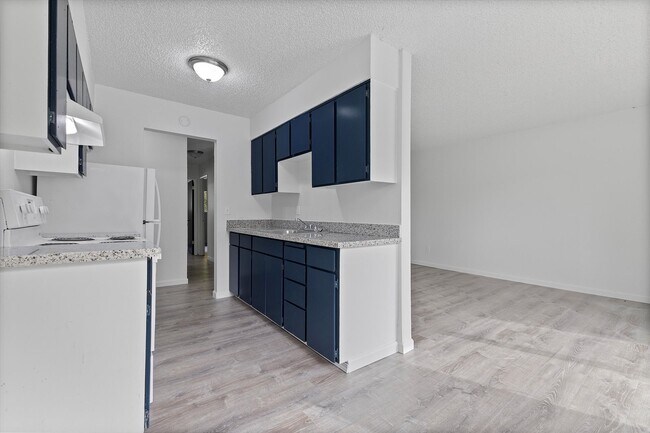 Treecrest Burnside, Portland, OR 97230 - photo 7