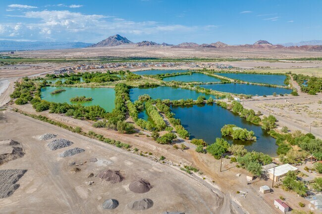 The Henderson Bird Viewing Preserve finds its presence in Pittman Henderson.
