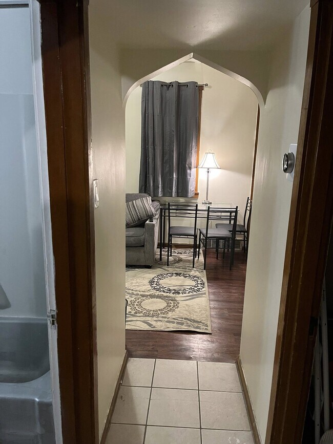 321 Walter St, Pittsburgh, PA 15210 - photo 5