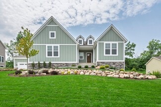6097 Southridge Rd, East Lansing, MI 48823