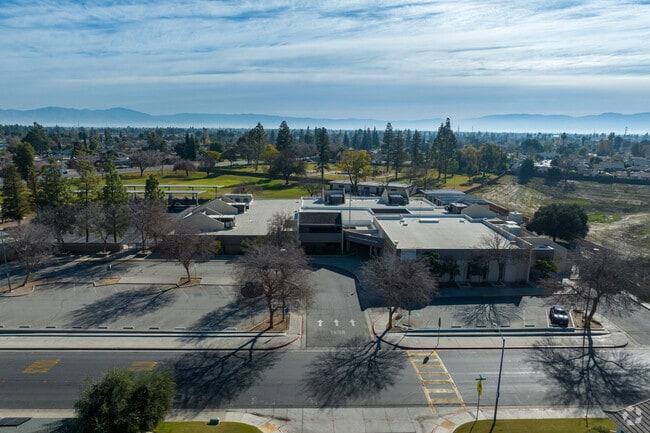 Charles H Castle Elementary is centrally located in Bakersfield, Ca.