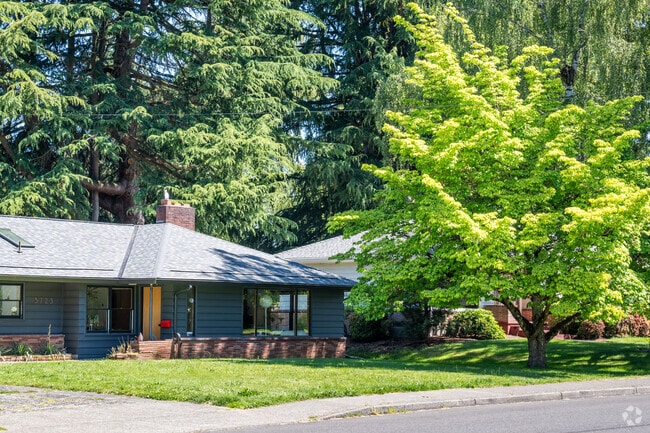 Mid-Century modern homes can be found throughout the Lewelling neighborhood.