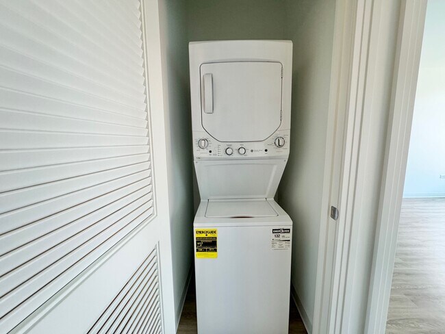 821 W Van Buren St unit 2, Chicago, IL 60607 - photo 4