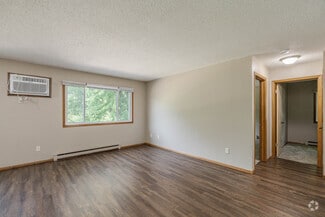 450-470 James Ave, Mankato, MN 56001