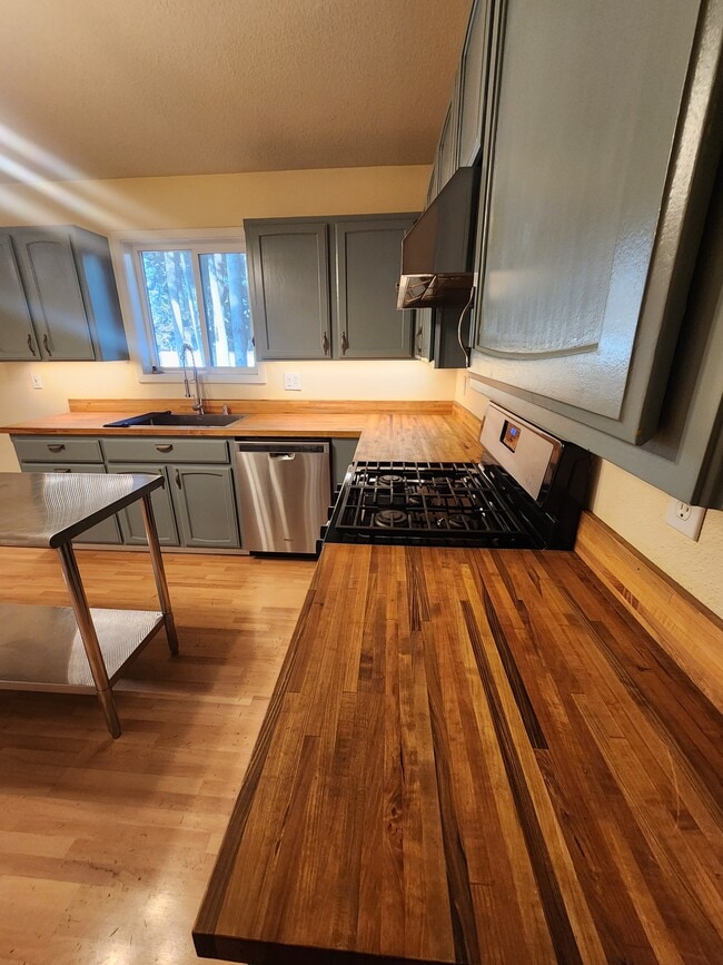 11751 N Ruby Dr, Hayden, ID 83835 - photo 5