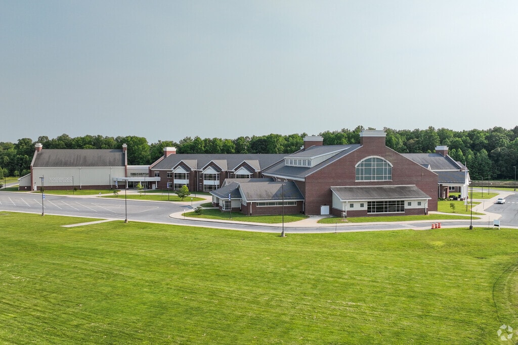 Woodbridge High School has over 700 students that attend classes.