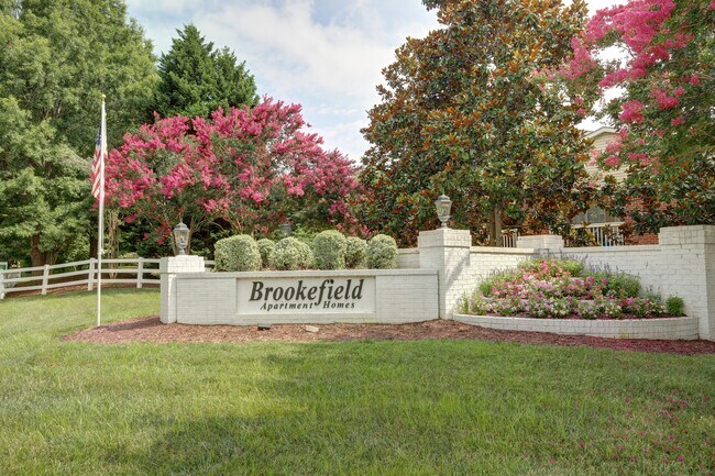 Brookefield Apartments, Raleigh, NC 27615 - photo 3