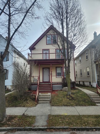 3142 N Pierce St Unit 2, Milwaukee, WI 53212