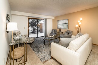 6901 W 84th St, Bloomington, MN 55438